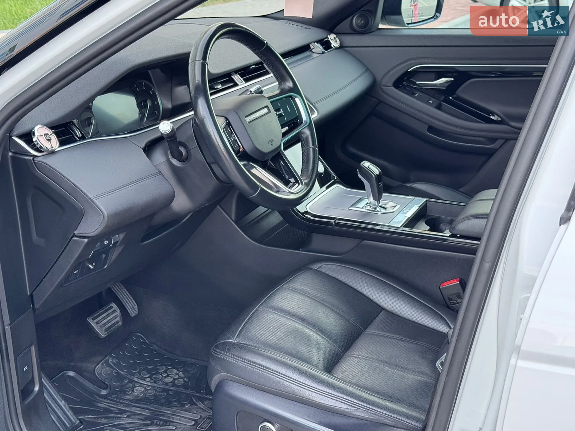 2021 Land Rover Range Rover Evoque - мініатюра 23