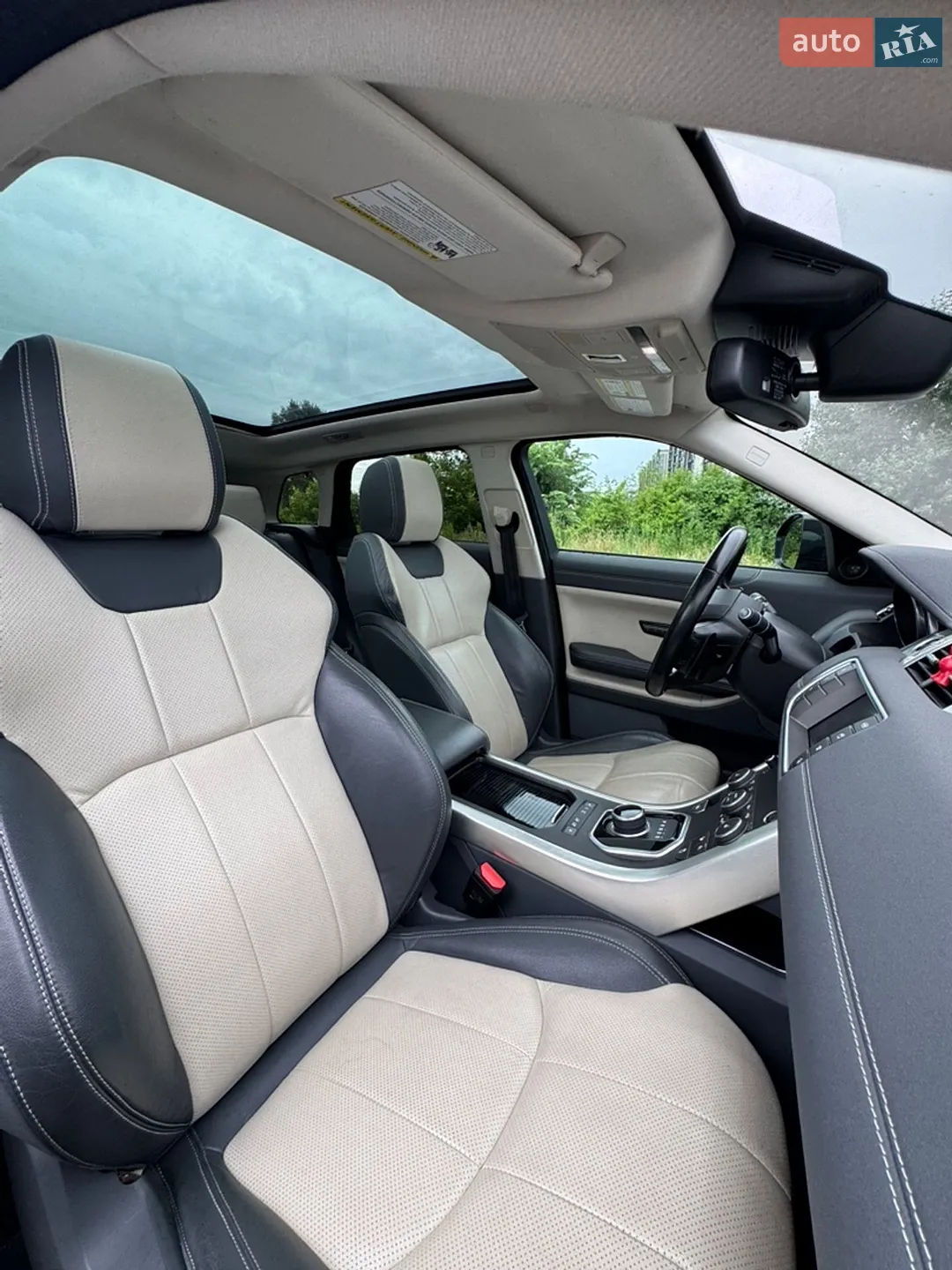 2017 Land Rover Range Rover Evoque - мініатюра 40