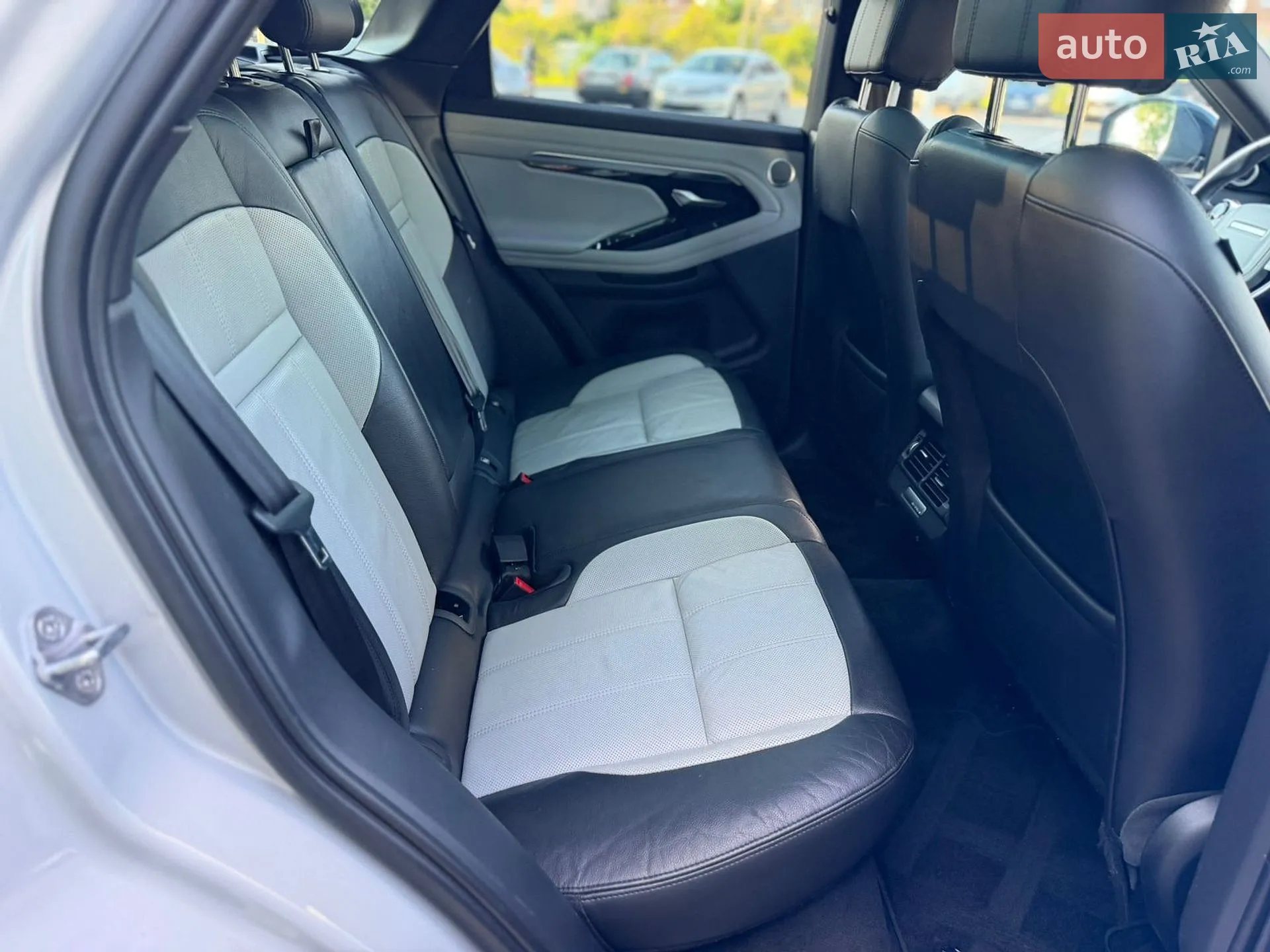2019 Land Rover Range Rover Evoque - мініатюра 45