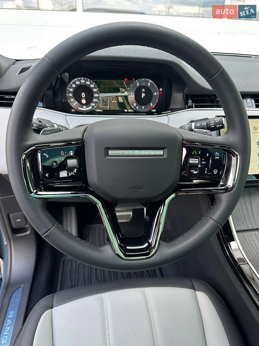 2025 Land Rover Range Rover Evoque - мініатюра 15