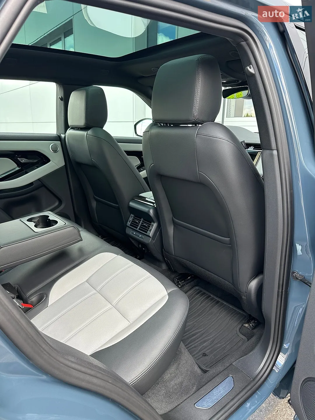 2025 Land Rover Range Rover Evoque - мініатюра 26