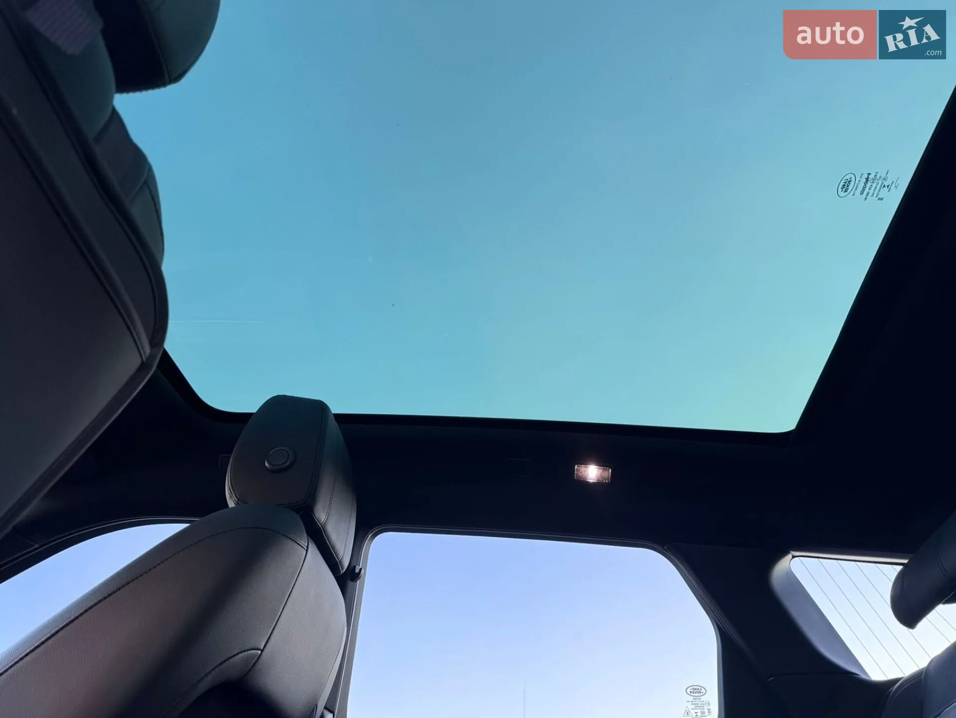 2019 Land Rover Range Rover Evoque - мініатюра 11