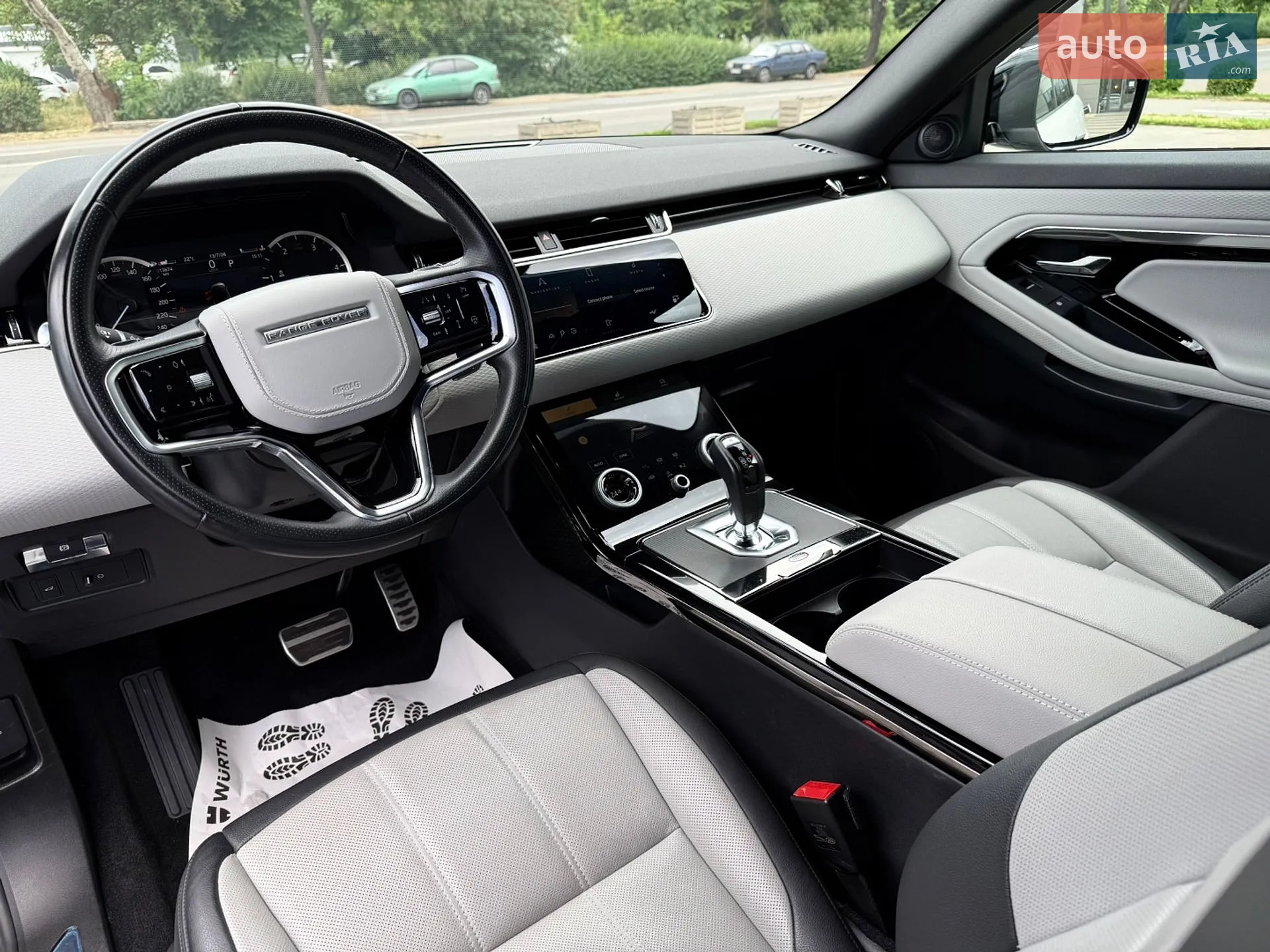 2023 Land Rover Range Rover Evoque - мініатюра 16
