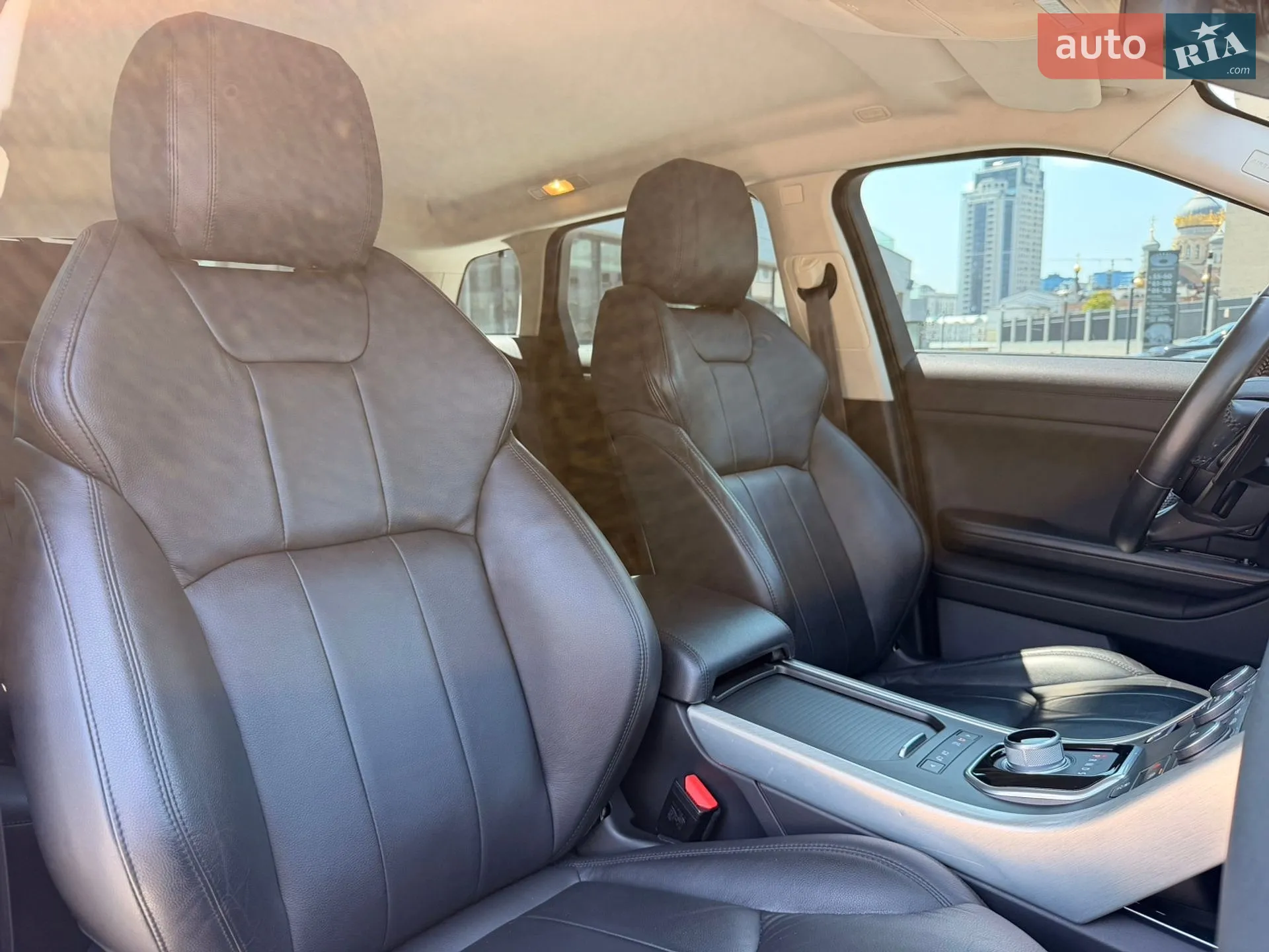 2015 Land Rover Range Rover Evoque - мініатюра 30