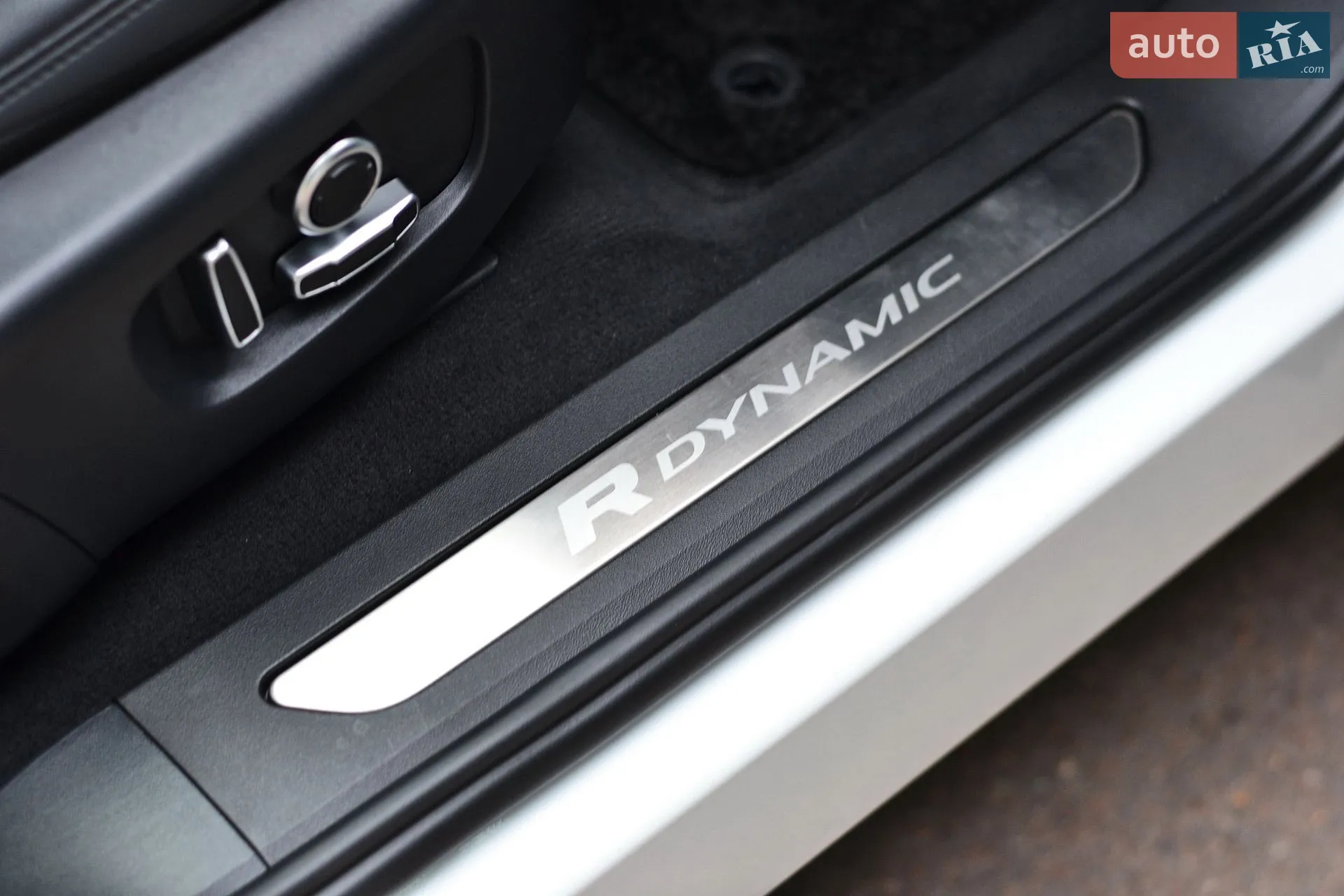 2022 Land Rover Range Rover Evoque - мініатюра 25