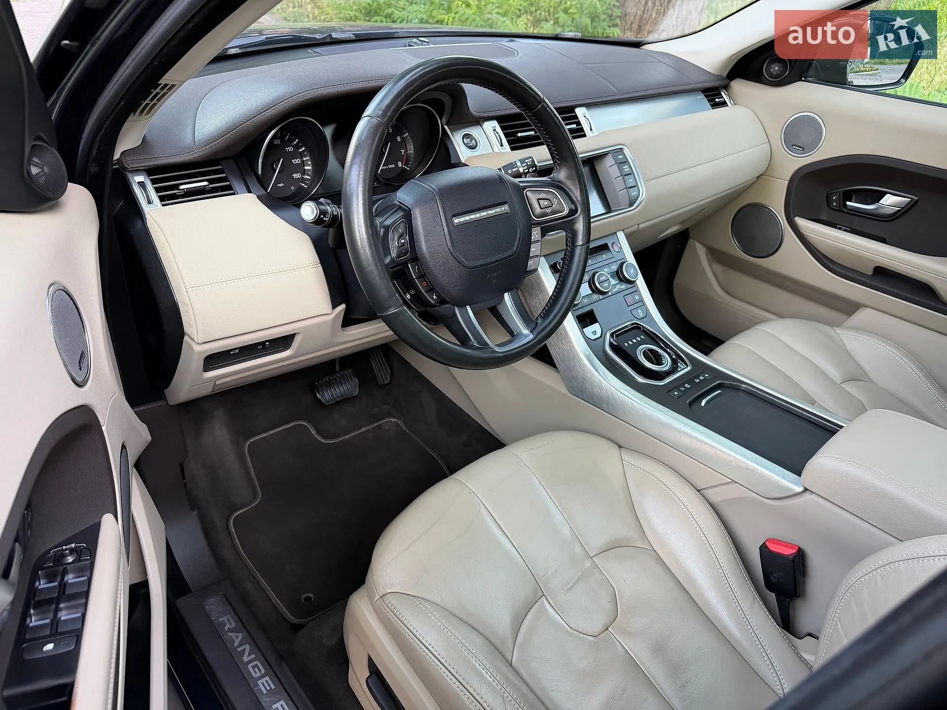 2015 Land Rover Range Rover Evoque - мініатюра 38