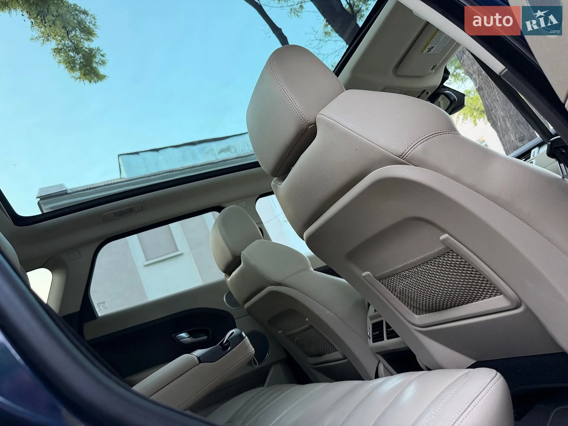 2015 Land Rover Range Rover Evoque - мініатюра 53