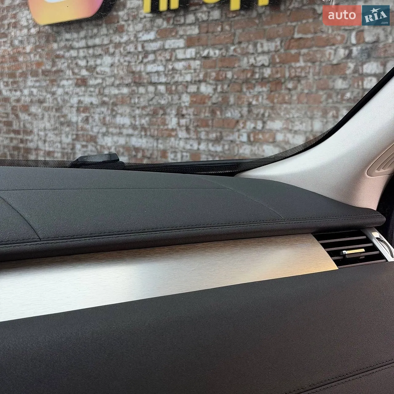 2015 Land Rover Range Rover Evoque - мініатюра 25