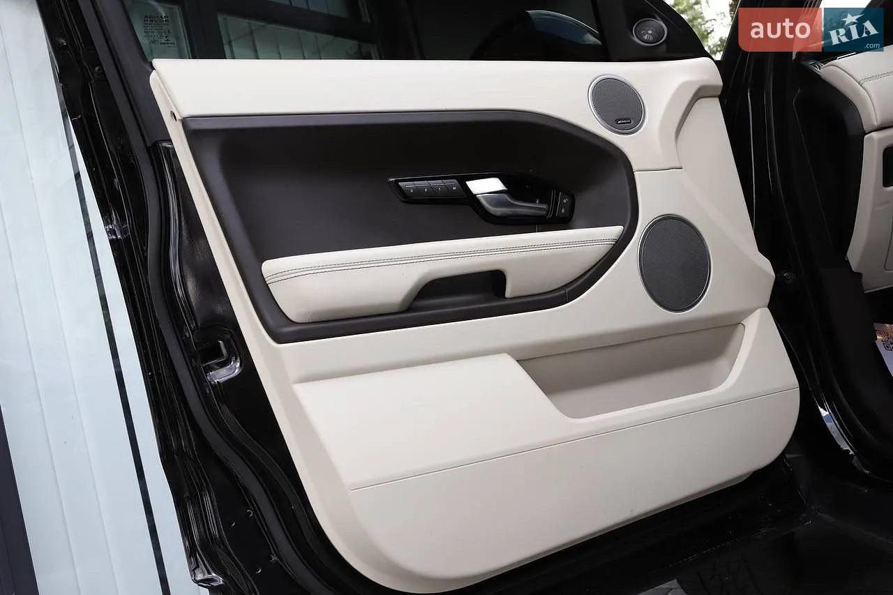 2015 Land Rover Range Rover Evoque - мініатюра 38