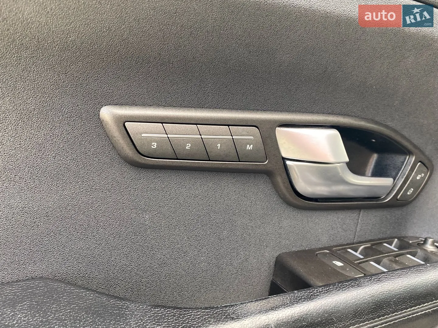 2015 Land Rover Range Rover Evoque - мініатюра 12