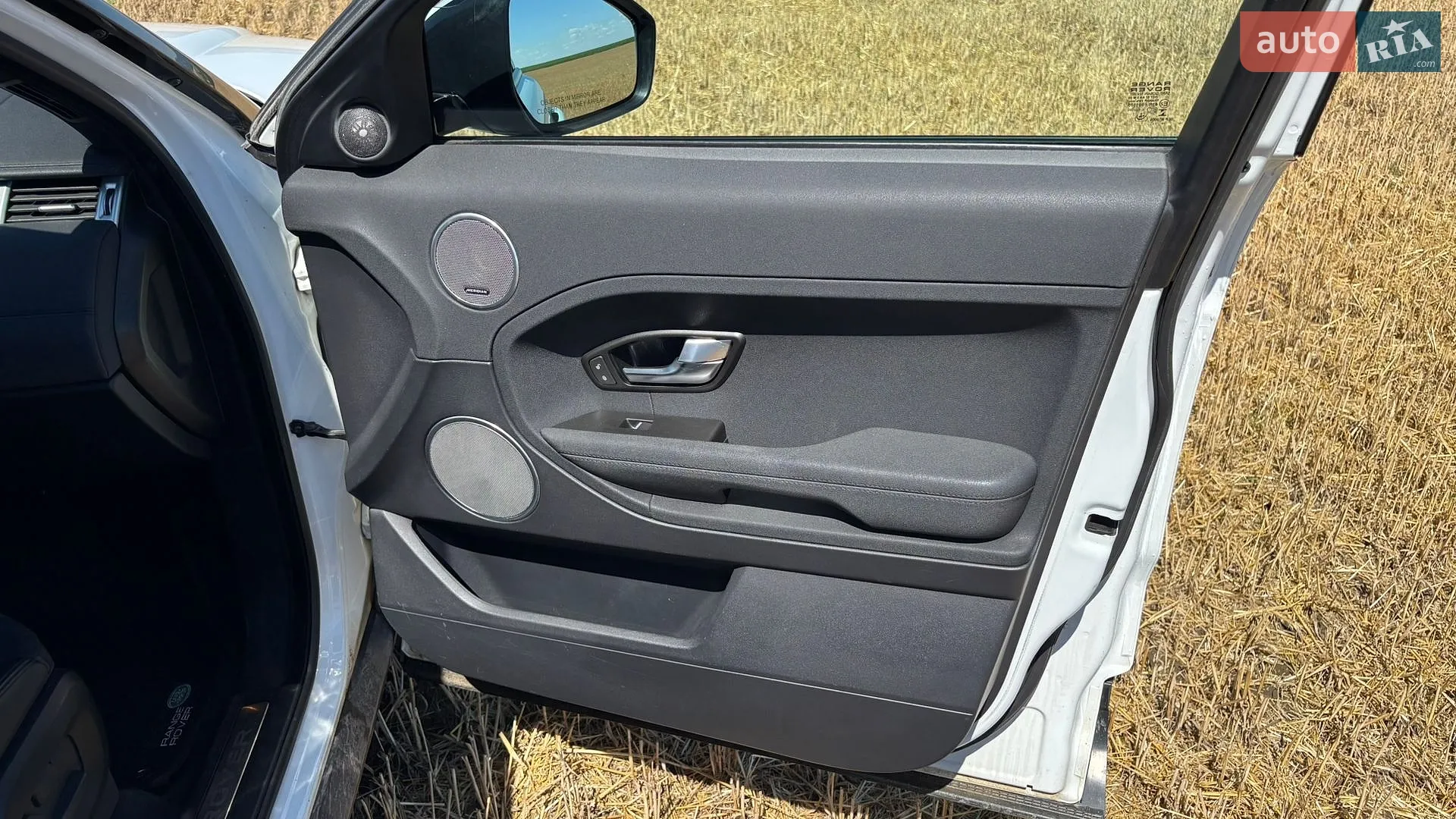 2014 Land Rover Range Rover Evoque - мініатюра 39