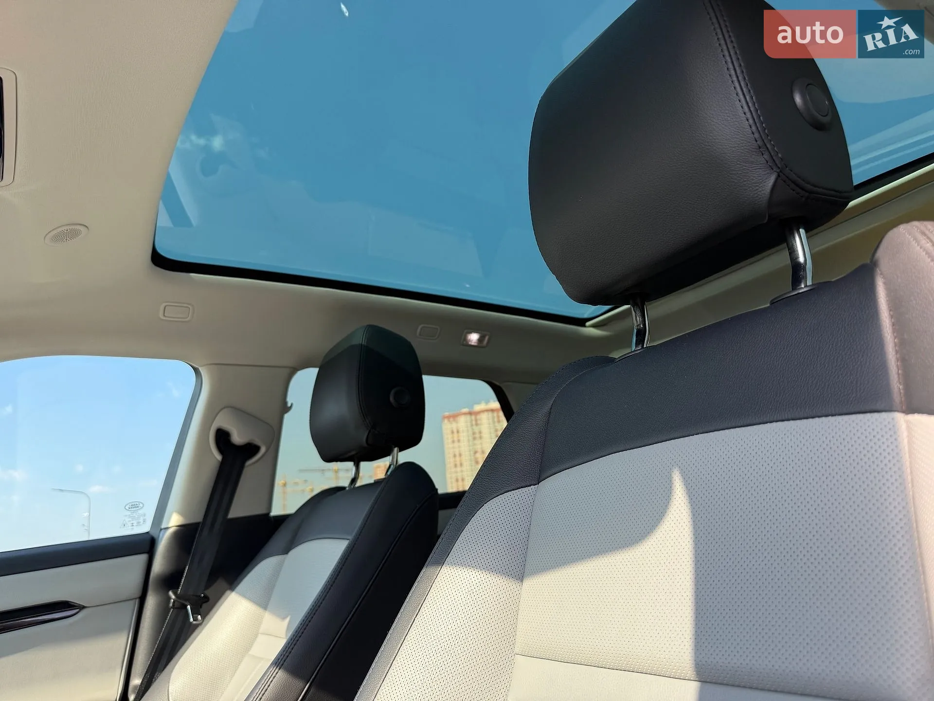 2024 Land Rover Range Rover Evoque - мініатюра 17
