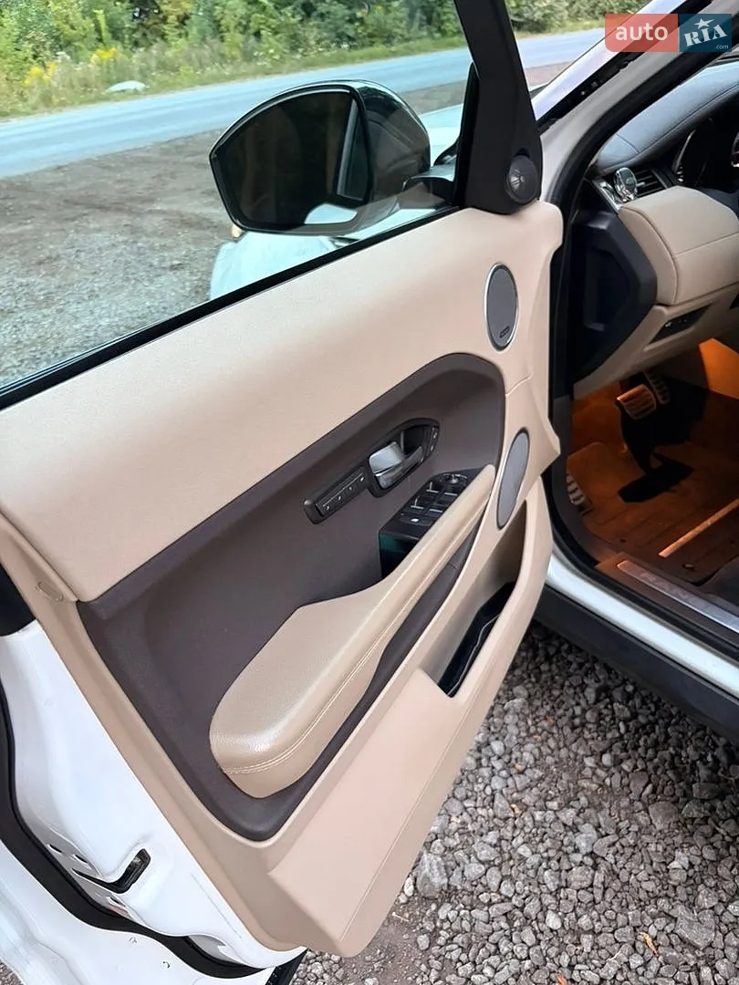 2015 Land Rover Range Rover Evoque - мініатюра 30