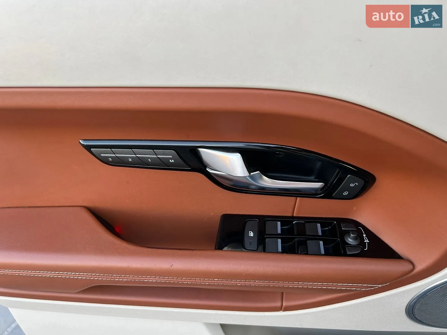2012 Land Rover Range Rover Evoque - мініатюра 17