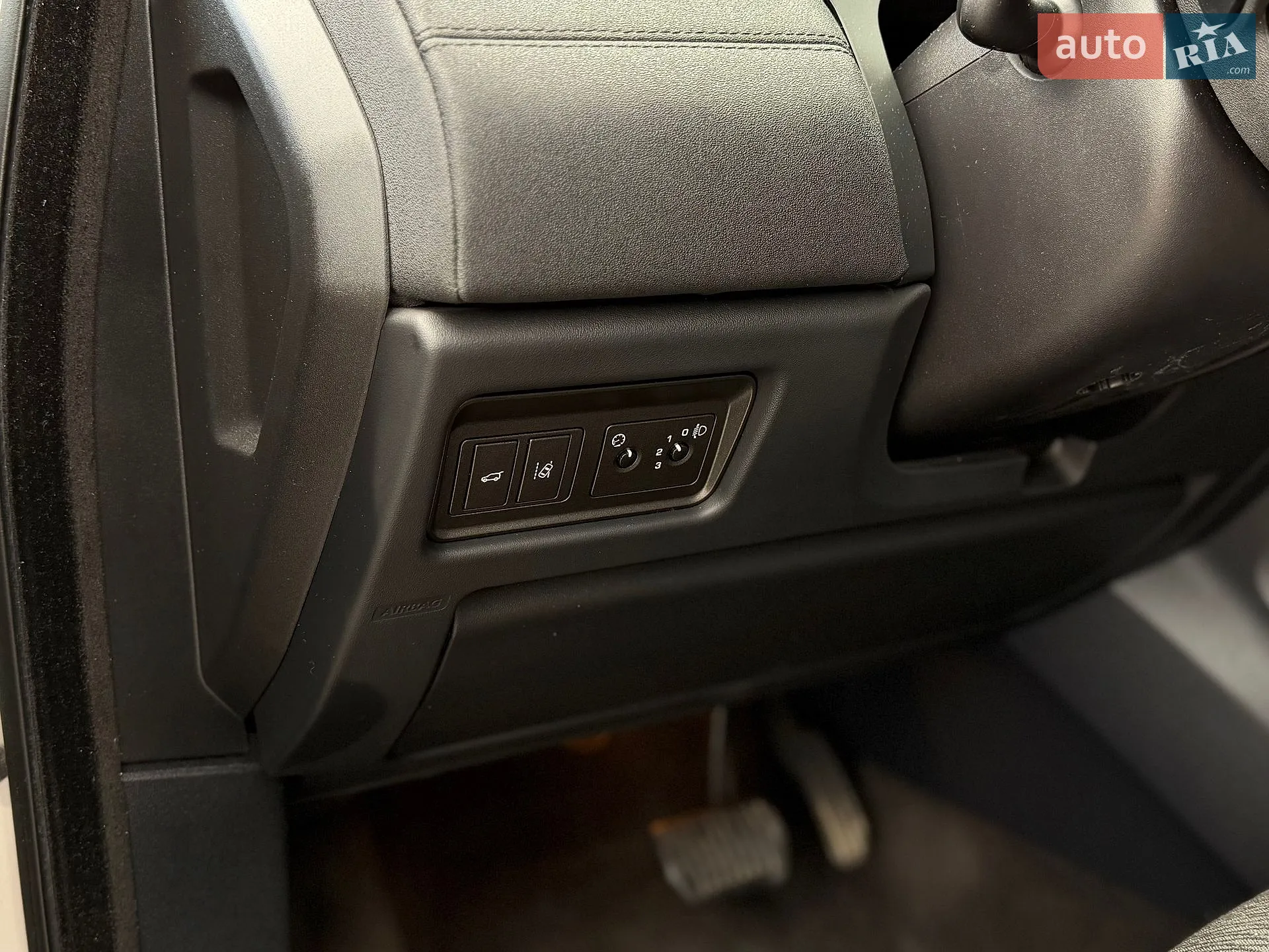 2015 Land Rover Range Rover Evoque - мініатюра 32