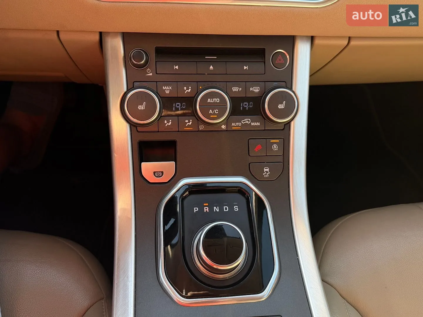2018 Land Rover Range Rover Evoque - мініатюра 34