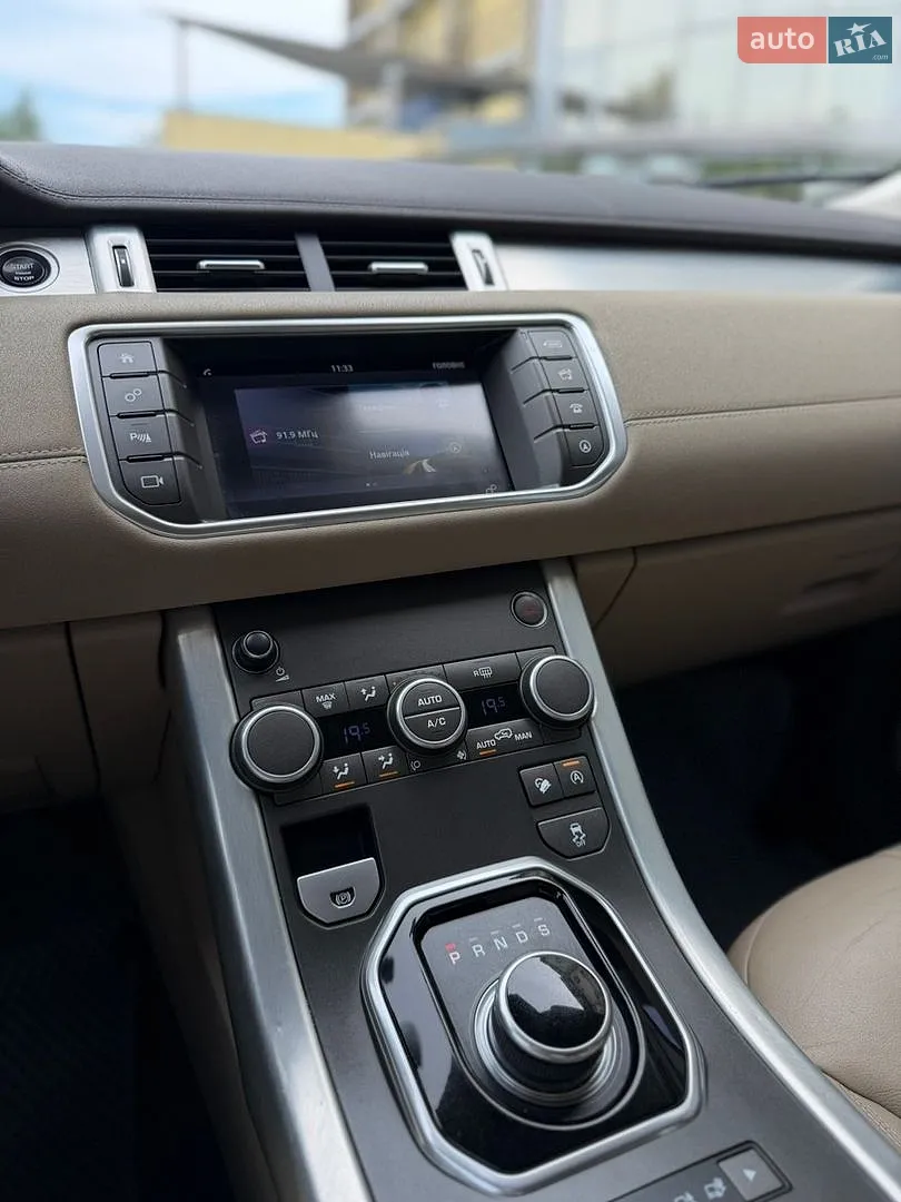 2017 Land Rover Range Rover Evoque - мініатюра 19