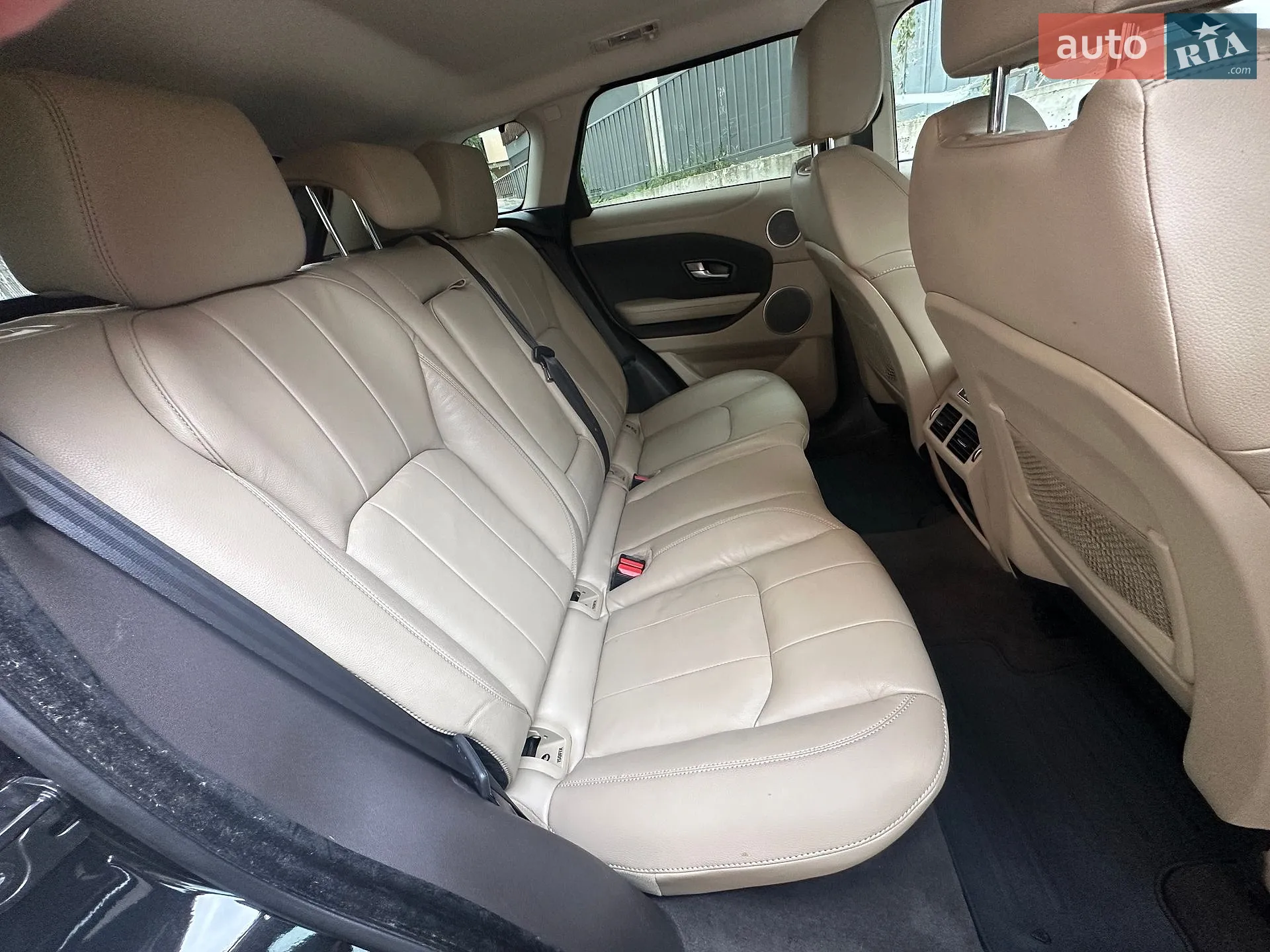 2015 Land Rover Range Rover Evoque - мініатюра 32