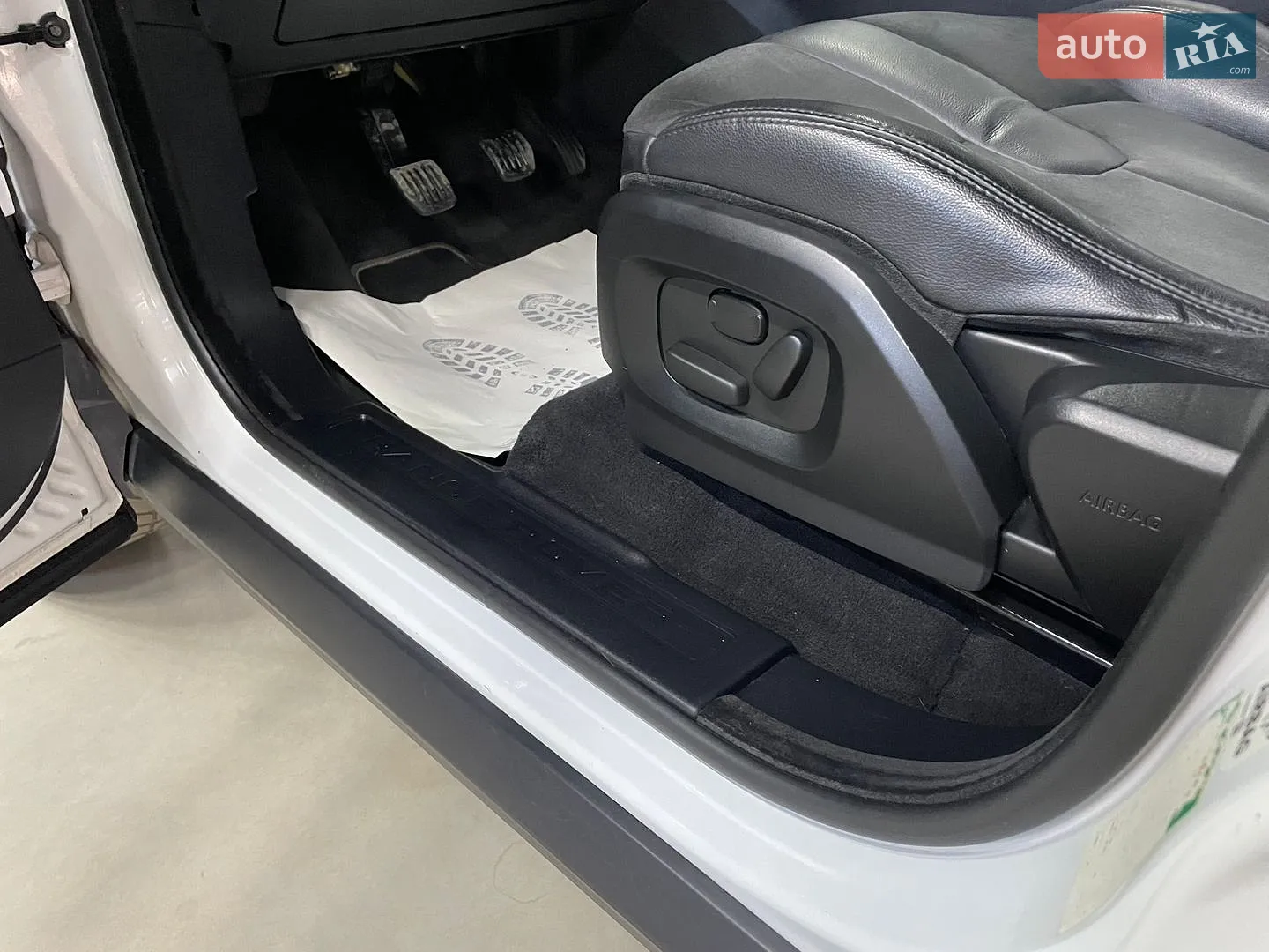 2014 Land Rover Range Rover Evoque - мініатюра 29