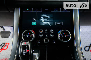 Позашляховик / Кросовер Land Rover Range Rover Sport 2018 в 