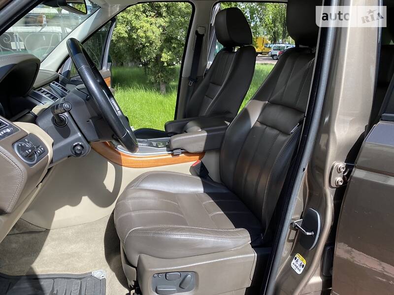 Позашляховик / Кросовер Land Rover Range Rover Sport 2010 в Києві