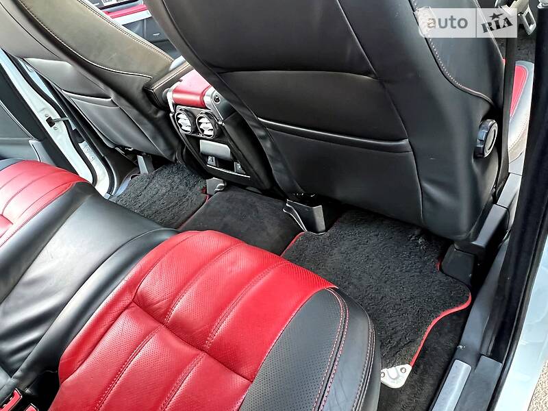 Внедорожник / Кроссовер Land Rover Range Rover Sport 2013 в Кривом Роге