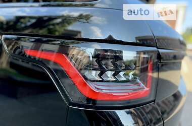 Позашляховик / Кросовер Land Rover Range Rover Sport 2019 в 