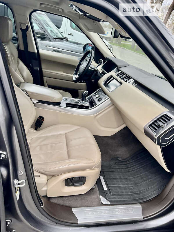 Позашляховик / Кросовер Land Rover Range Rover Sport 2015 в Чернівцях