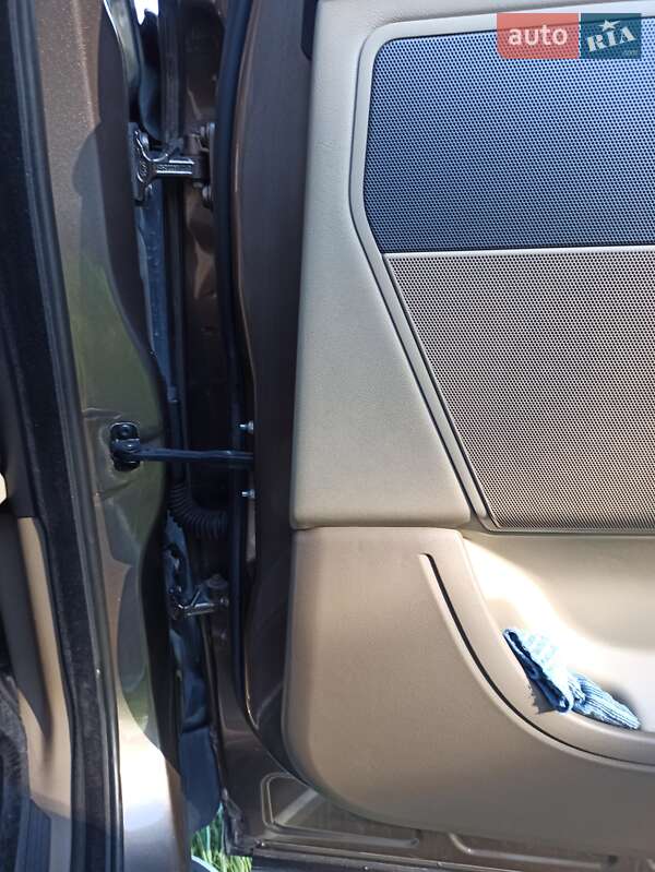 Внедорожник / Кроссовер Land Rover Range Rover Sport 2012 в Терновке фото 42 Внедорожник / Кроссовер Land Rover Range Rover Sport 2012 в Терновке