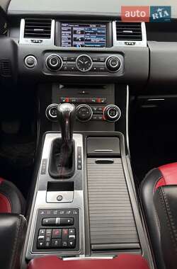 Внедорожник / Кроссовер Land Rover Range Rover Sport 2012 в 