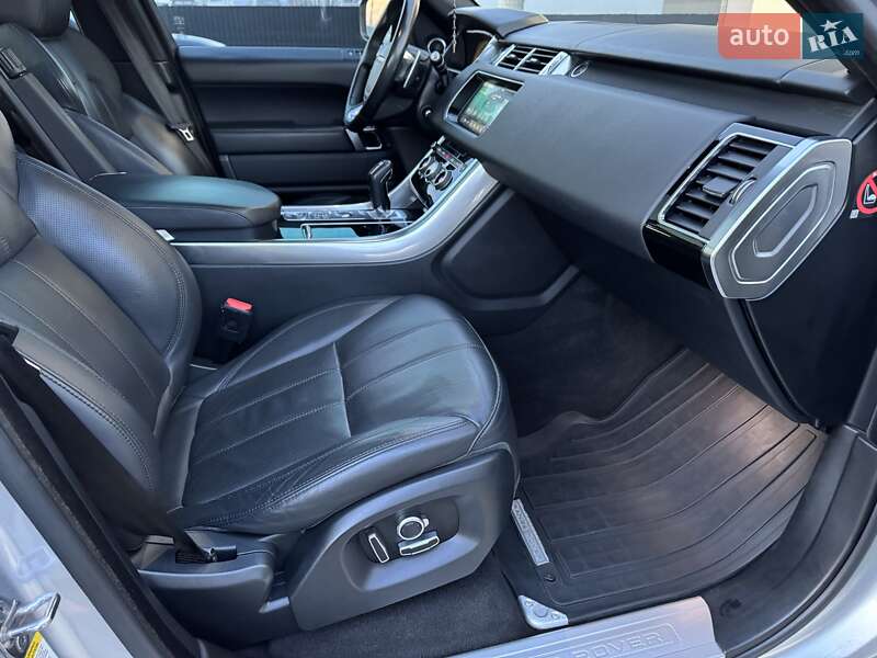 Позашляховик / Кросовер Land Rover Range Rover Sport 2017 в Стрию фото 62 Позашляховик / Кросовер Land Rover Range Rover Sport 2017 в Стрию