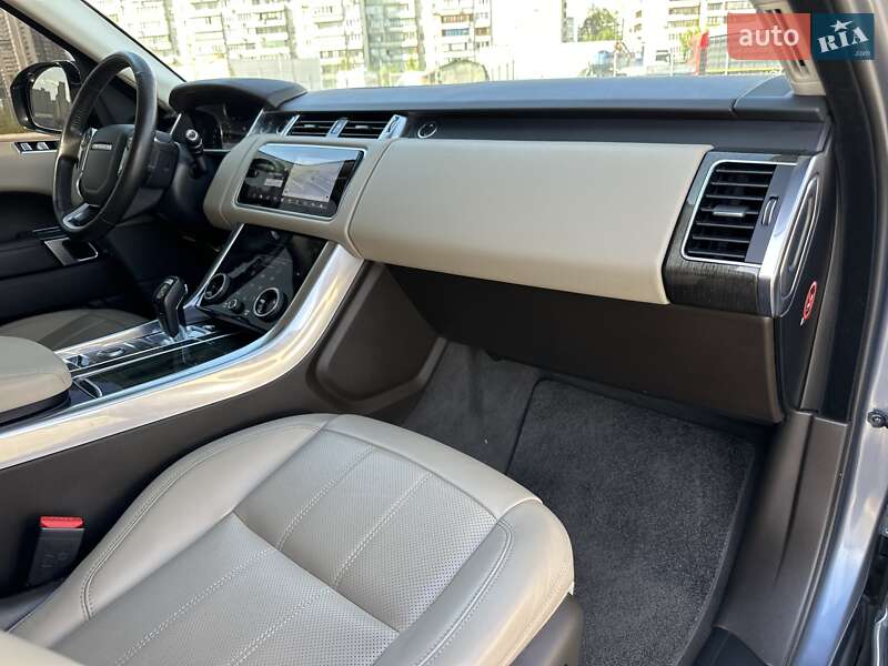Внедорожник / Кроссовер Land Rover Range Rover Sport 2018 в Киеве