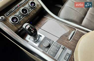 Внедорожник / Кроссовер Land Rover Range Rover Sport 2016 в 