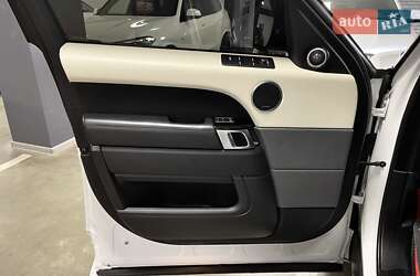 Внедорожник / Кроссовер Land Rover Range Rover Sport 2016 в 