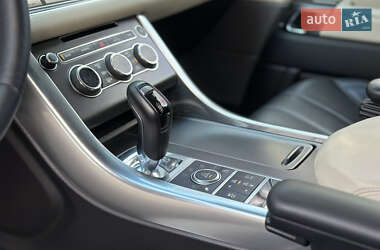 Внедорожник / Кроссовер Land Rover Range Rover Sport 2013 в 