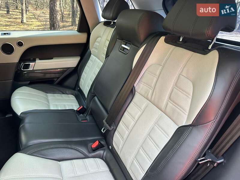 Внедорожник / Кроссовер Land Rover Range Rover Sport 2016 в Киеве