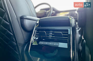 Позашляховик / Кросовер Land Rover Range Rover Sport 2023 в 
