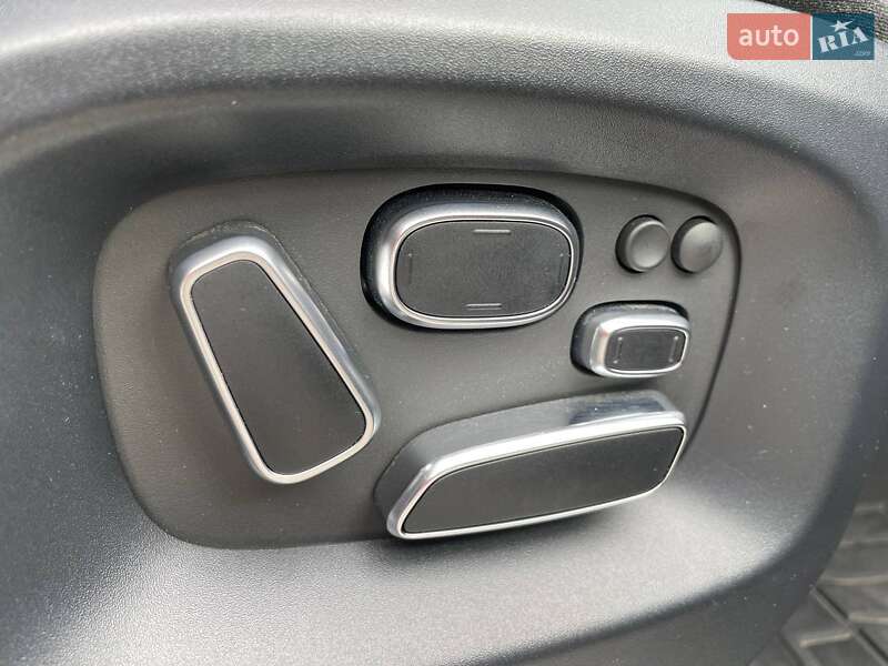 Внедорожник / Кроссовер Land Rover Range Rover Sport 2013 в Киеве фото 29 Внедорожник / Кроссовер Land Rover Range Rover Sport 2013 в Киеве