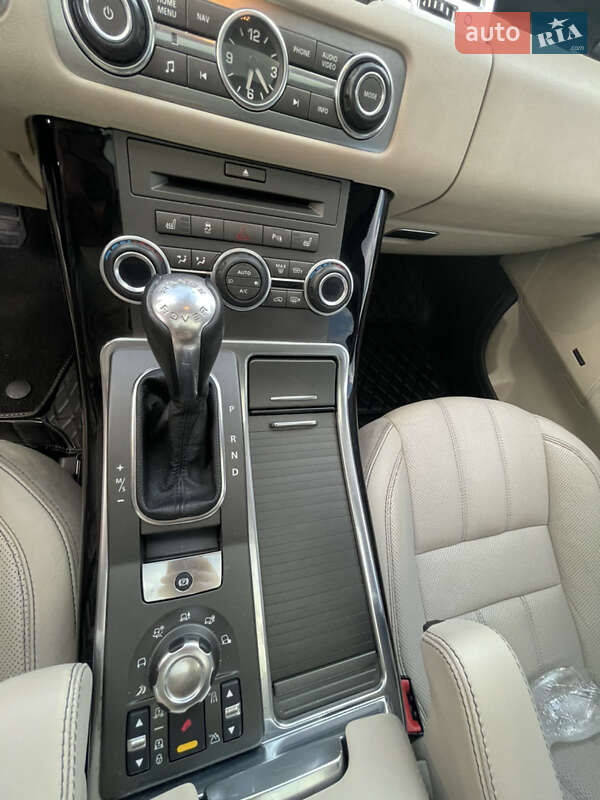 Внедорожник / Кроссовер Land Rover Range Rover Sport 2011 в Днепре