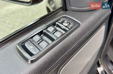 Внедорожник / Кроссовер Land Rover Range Rover Sport 2011 в 