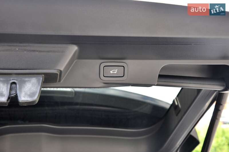 Внедорожник / Кроссовер Land Rover Range Rover Sport 2015 в Львове