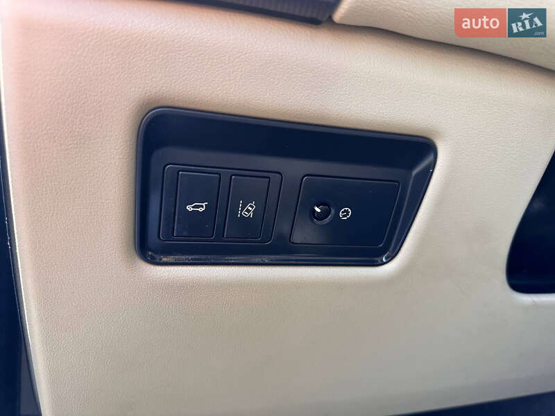 Внедорожник / Кроссовер Land Rover Range Rover Sport 2017 в Козине