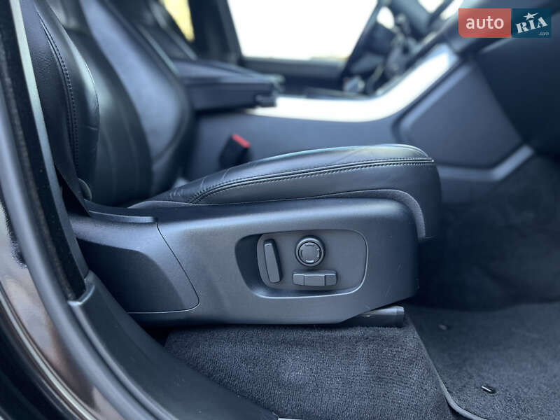 Внедорожник / Кроссовер Land Rover Range Rover Sport 2018 в Киеве