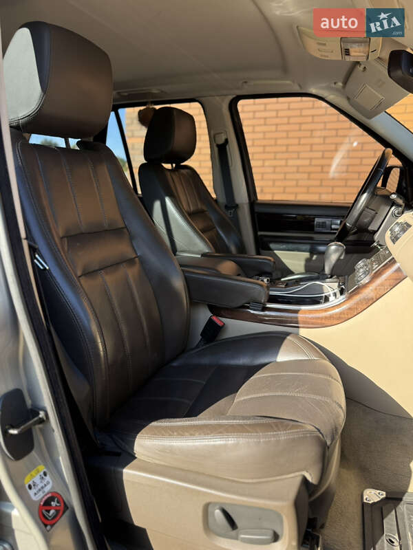 Внедорожник / Кроссовер Land Rover Range Rover Sport 2010 в Радомышле