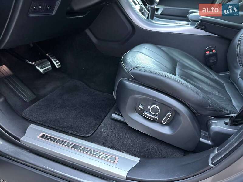 Внедорожник / Кроссовер Land Rover Range Rover Sport 2017 в Киеве фото 47 Внедорожник / Кроссовер Land Rover Range Rover Sport 2017 в Киеве