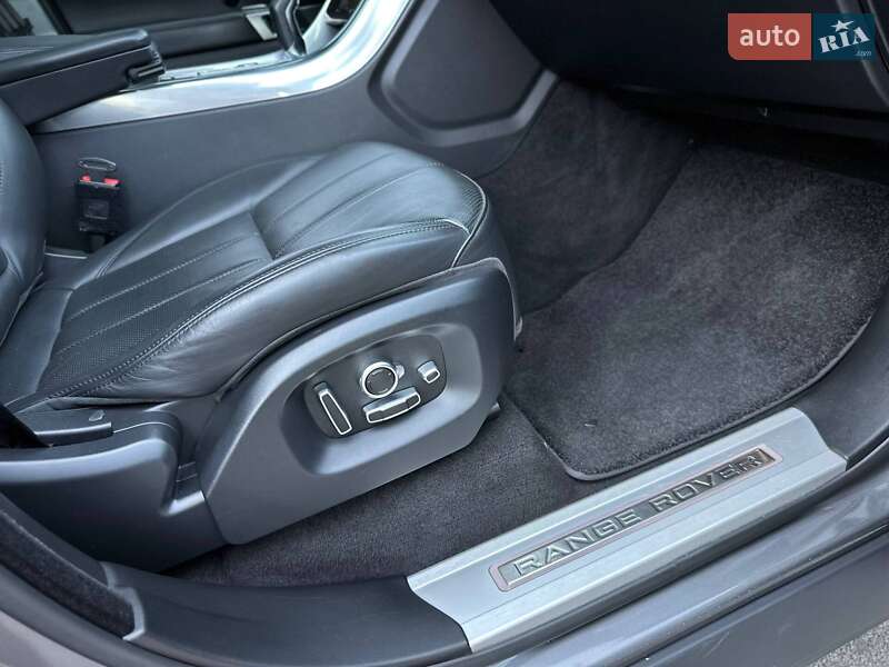 Внедорожник / Кроссовер Land Rover Range Rover Sport 2017 в Киеве фото 66 Внедорожник / Кроссовер Land Rover Range Rover Sport 2017 в Киеве