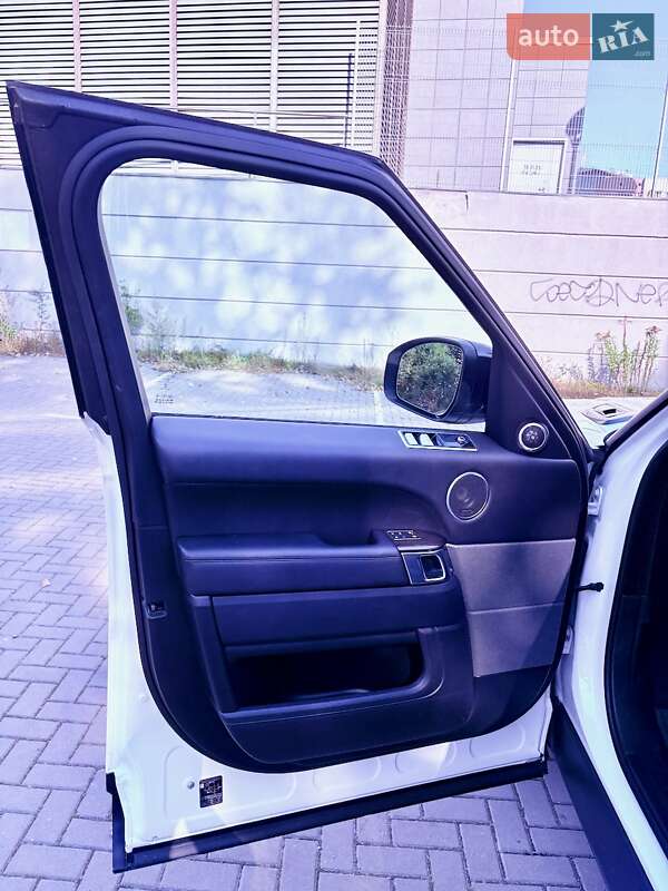 Внедорожник / Кроссовер Land Rover Range Rover Sport 2018 в Киеве фото 29 Внедорожник / Кроссовер Land Rover Range Rover Sport 2018 в Киеве