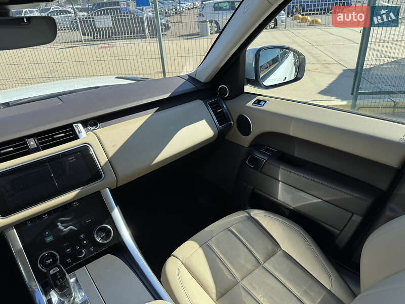 Внедорожник / Кроссовер Land Rover Range Rover Sport 2018 в Киеве фото 35 Внедорожник / Кроссовер Land Rover Range Rover Sport 2018 в Киеве