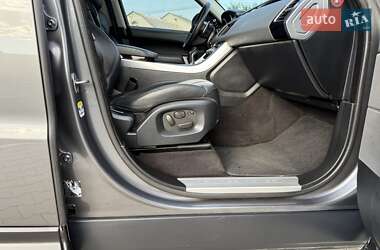 Внедорожник / Кроссовер Land Rover Range Rover Sport 2013 в 