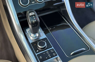 Внедорожник / Кроссовер Land Rover Range Rover Sport 2015 в 